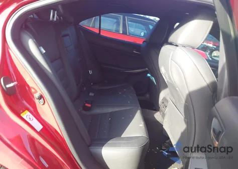 2017 Lexus Is 300 z USA, uszkodzony, nr VIN JTHCM1D27H5015367